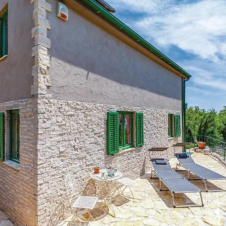 Hébergement de vacances Cozy In With Wifi *